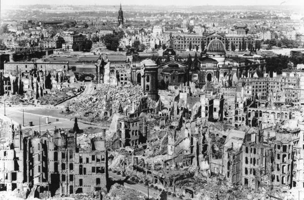 Вид разрушений. Фото из немецких архивов, 1945 год Вид разрушений. Фото из немецких архивов, 1945 год