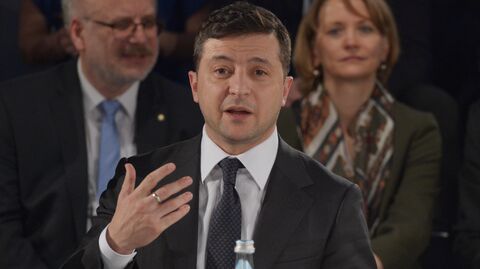 Президент Украины Владимир Зеленский выступает на Мюнхенской конференции по безопасности в Мюнхене. Президент Украины Владимир Зеленский выступает на Мюнхенской конференции по безопасности в Мюнхене.