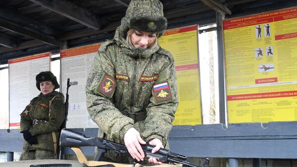 Участницы конкурса красоты среди женщин-военнослужащих Ракетных войск стратегического назначения Макияж под камуфляж в Переславле-Залесском Участницы конкурса красоты среди женщин-военнослужащих Ракетных войск стратегического назначения Макияж под камуфляж в Переславле-Залесском
