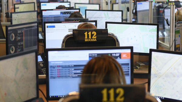Специалисты по приему и обработке экстренных вызовов по единому номеру 112 в колл-центре ГКУ Система 112 в Москве Специалисты по приему и обработке экстренных вызовов по единому номеру 112 в колл-центре ГКУ Система 112 в Москве
