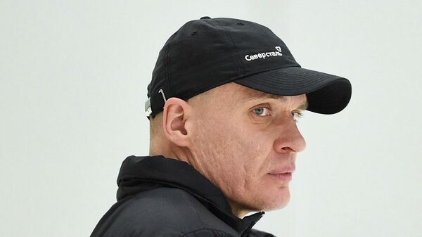 Главный тренер хоккейного клуба Северсталь Андрей Разин Главный тренер хоккейного клуба Северсталь Андрей Разин