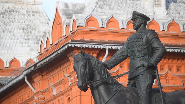 Памятник маршалу Георгию Жукову на Манежной площади в Москве Памятник маршалу Георгию Жукову на Манежной площади в Москве