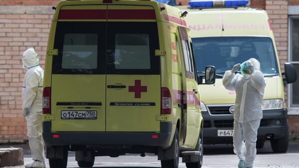 Медицинские работники на территории ФМБА в Химках Медицинские работники на территории ФМБА в Химках