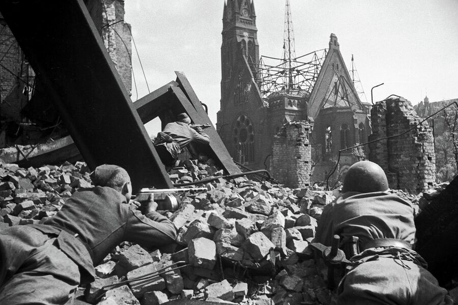 Картинки взятие берлина военных действий 1941 1945