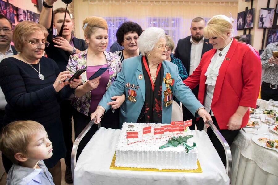 Юбилейный торт для Галины Павловны - 12 февраля 2020 года ей исполнилось 95 Юбилейный торт для Галины Павловны - 12 февраля 2020 года ей исполнилось 95