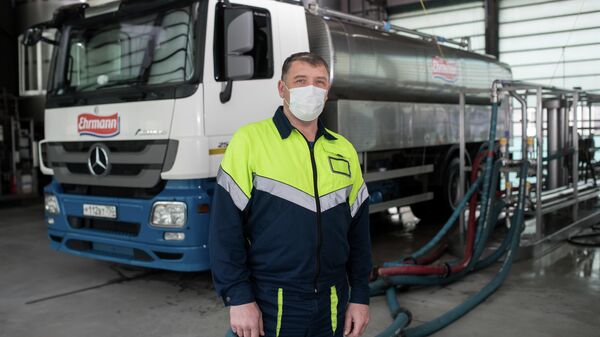 Илья Миронов - водитель автоцистерны-молоковоза компании ЭРМАНН Илья Миронов - водитель автоцистерны-молоковоза компании ЭРМАНН