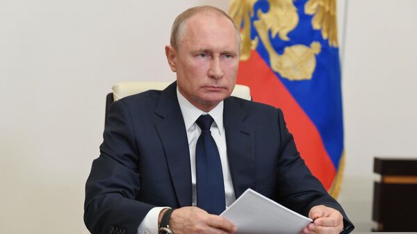 Путин заявил, что пандемию "еще предстоит дожать"