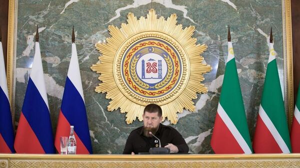 Глава Чечни Рамзан Кадыров провел заседание оперштаба по борьбе с распространением коронавируса Глава Чечни Рамзан Кадыров провел заседание оперштаба по борьбе с распространением коронавируса