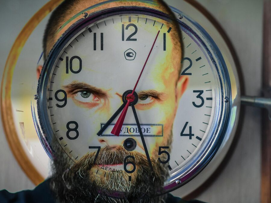 Электрорадионавигатор исследовательского судна Балтийского флота Адмирал Владимирский Игорь Удальцов Электрорадионавигатор исследовательского судна Балтийского флота Адмирал Владимирский Игорь Удальцов