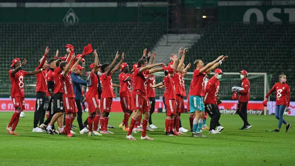 "Бавария" восьмой раз подряд стала чемпионом Германии по футболу
