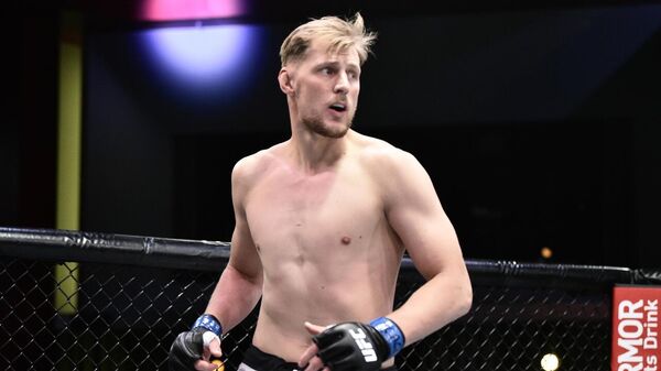 Российский боец MMA Александр Волков Российский боец MMA Александр Волков