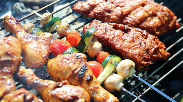 Мясо и овощи на гриле Мясо и овощи на гриле