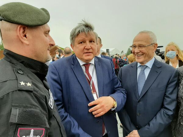 Церемония открытия Ржевского мемориала Советскому солдату Церемония открытия Ржевского мемориала Советскому солдату