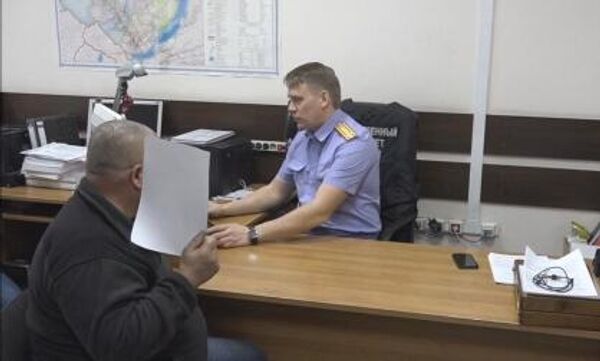 Следователь Карчевский допрашивает Шувалова Следователь Карчевский допрашивает Шувалова
