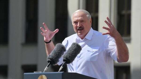 Митинг в поддержку действующего президента Белоруссии А. Лукашенко в Минске Митинг в поддержку действующего президента Белоруссии А. Лукашенко в Минске