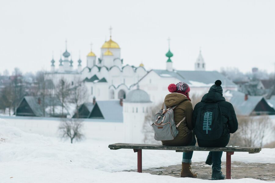 Туристы в Суздале Туристы в Суздале