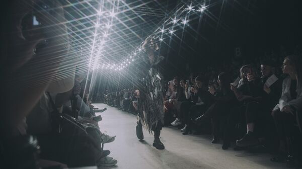 Показ во время Mercedes-Benz Fashion Week Показ во время Mercedes-Benz Fashion Week