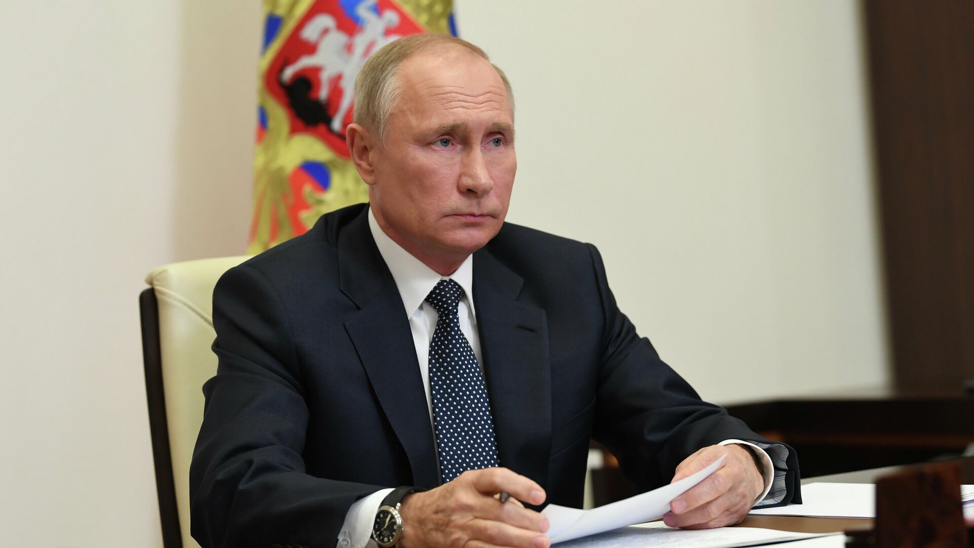 Президент РФ Владимир Путин проводит в режиме видеоконференции совещание по решению гуманитарных вопросов в районе Нагорного Карабаха Президент РФ Владимир Путин проводит в режиме видеоконференции совещание по решению гуманитарных вопросов в районе Нагорного Карабаха - РИА Новости, 1920, 26.11.2020