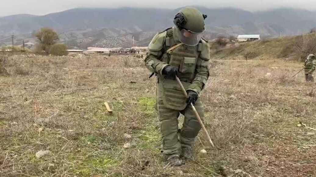 азербайджанские сапёры карабах. сапер разминирование. красный сапер. красный сапер. штурмовая инженерно-сапёрная бригада.