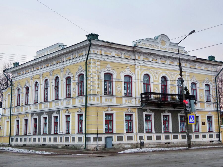 Дом Истоминых (19 век) Дом Истоминых (19 век)
