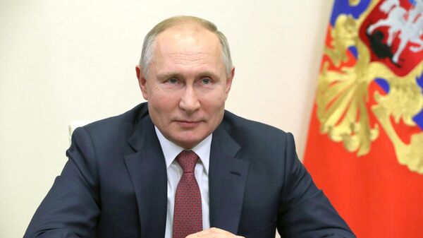 Путин поздравил членов правительства со старым Новым годом
