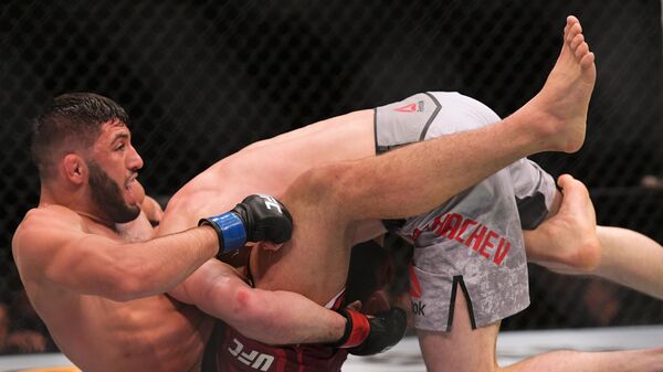 UFC Fight Night в Санкт-Петербурге UFC Fight Night в Санкт-Петербурге