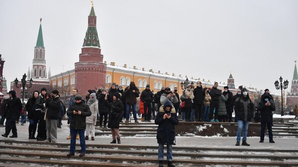 Корреспондент РИА Новости пострадала на несогласованной акции в Москве