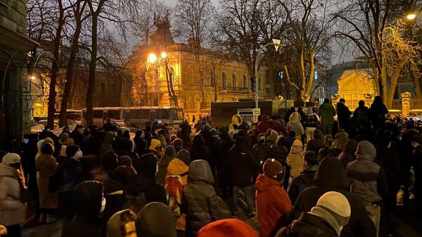 В Киеве задержали семнадцать участников протестов у офиса Зеленского