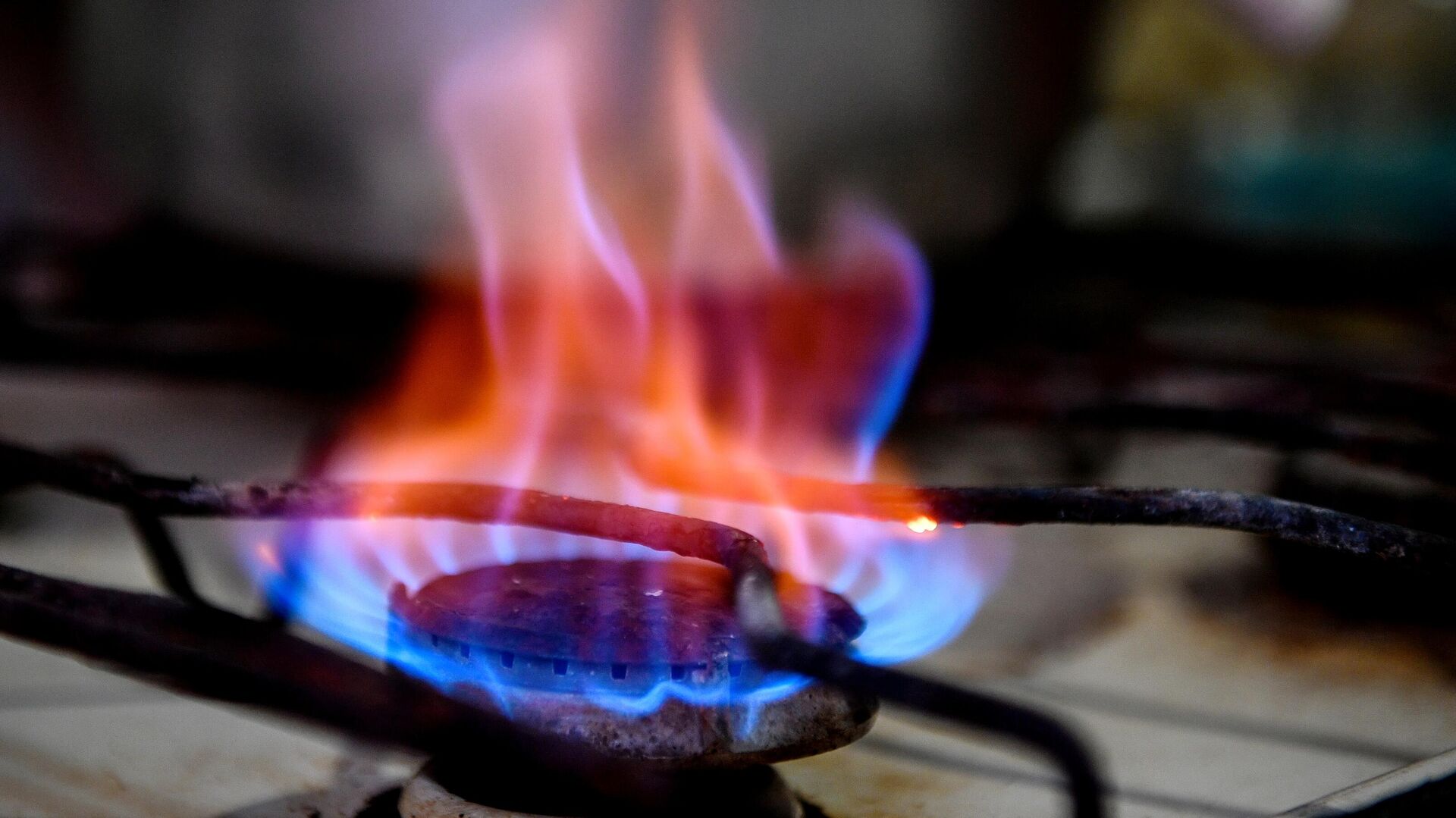 В "Газпроме" пообещали бесплатно провести газ в небольшие частные дома