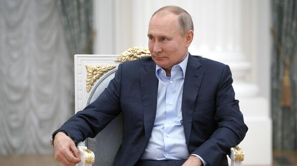 Путин на следующей неделе проведет совещания по экономике