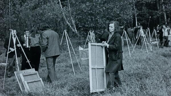Документальные фотографии Бульдозерной выставки и выставки в Измайлово, 1974 Документальные фотографии Бульдозерной выставки и выставки в Измайлово, 1974