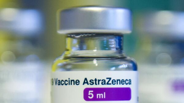 Ведущая умерла после прививки вакциной AstraZeneca