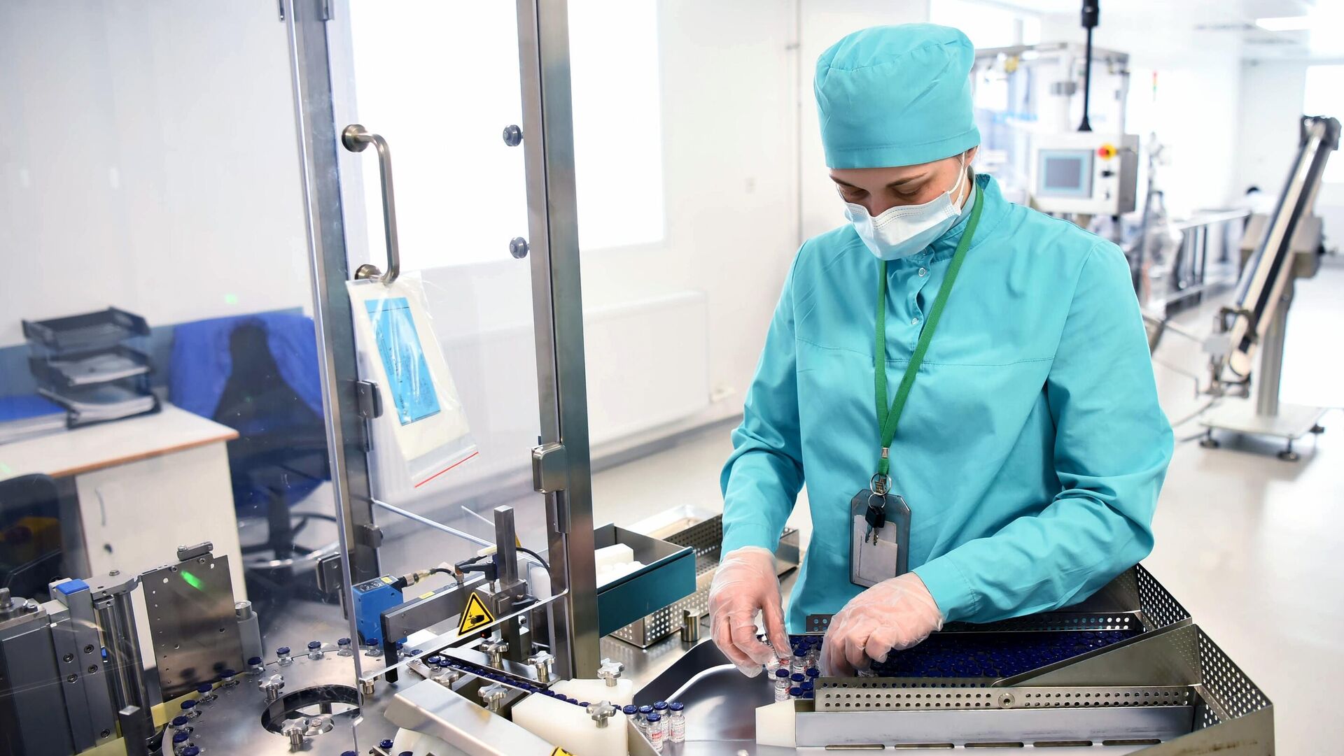 спутник биокад вакцина. спутник 5 вакцина. сербию производство вакцина. спутник производитель вакцины. производство спутник v.