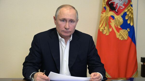 Путин призвал быть ответственными к народу при избирательной кампании 