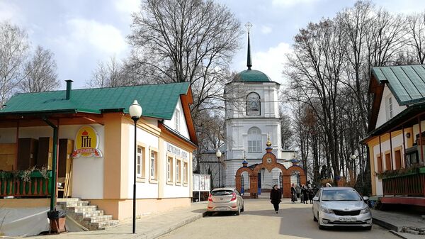 Церковь Успения Богородицы в усадьбе Демьяново Церковь Успения Богородицы в усадьбе Демьяново