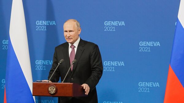 Путин прокомментировал атаки на него в американских СМИ
