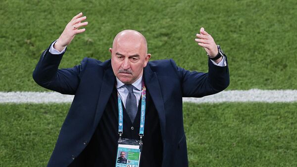 Главный тренер сборной России Станислав Черчесов Главный тренер сборной России Станислав Черчесов