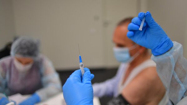 В Архангельской области ввели обязательную вакцинацию от COVID для врачей