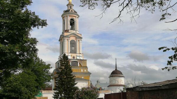 Суздаль. Преподобенская колокольня Ризоположенского монастыря Суздаль. Преподобенская колокольня Ризоположенского монастыря
