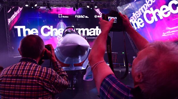 Чемезов назвал преимущества нового истребителя Checkmate