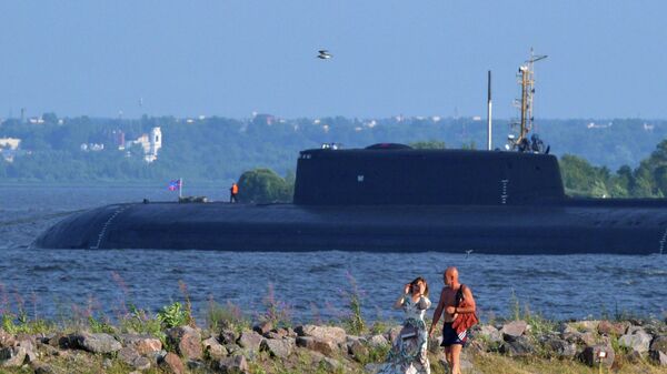 В Кронштадте прошел военно-морской парад с участием иностранных кораблей