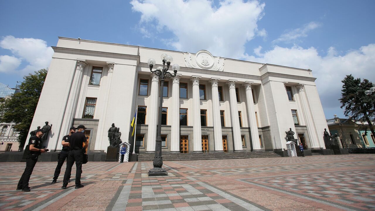 Рада Украины призвала партнеров не признавать результаты выборов в Госдуму