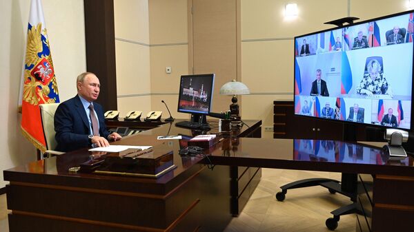 Нарышкин рассказал, как Путин подробно работает с документами от СВР