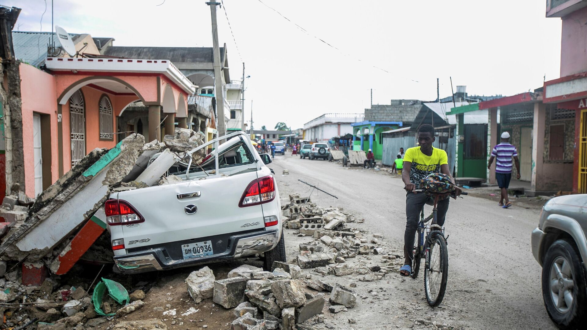 Число жертв землетрясения на Гаити выросло до 2189