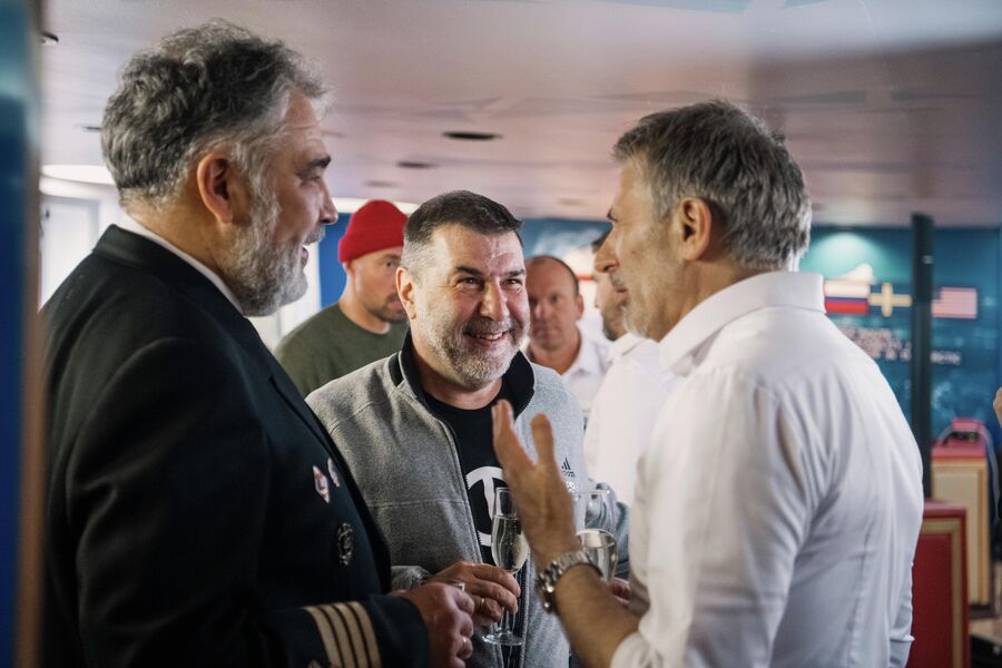 Евгений Гришковец, поездка на Северный полюс Евгений Гришковец, поездка на Северный полюс