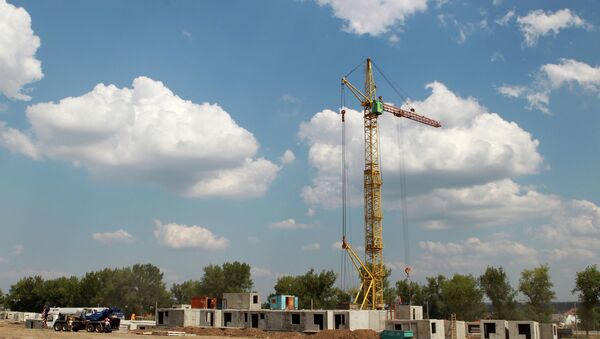 Вид на строительство жилого дома. Архивное фото Вид на строительство жилого дома. Архивное фото
