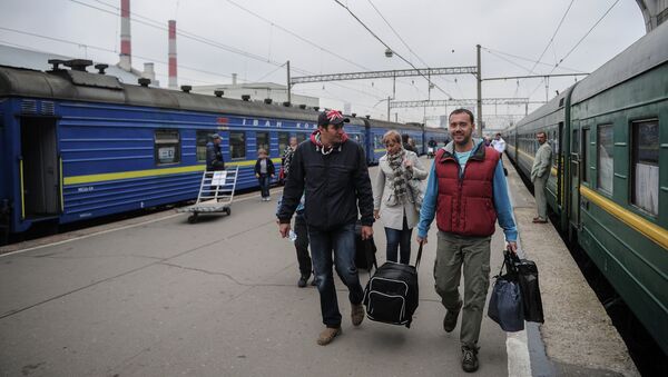 Платформа Киевского вокзала в Москве. Архивное фото Платформа Киевского вокзала в Москве. Архивное фото