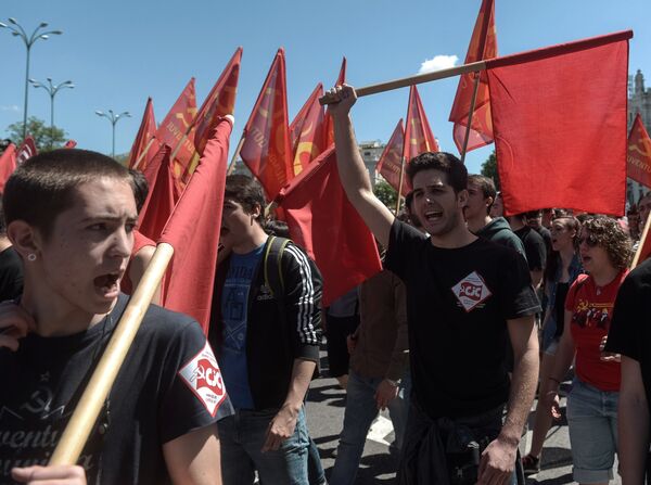 Первомайские демонстрации в Мадриде Первомайские демонстрации в Мадриде