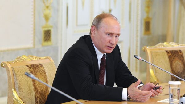 Владимир Путин принимает участие в работе ПМЭФ Владимир Путин принимает участие в работе ПМЭФ
