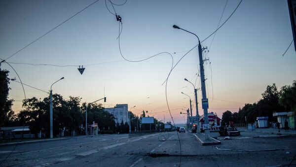 Последствия минометного обстрела Луганска Последствия минометного обстрела Луганска